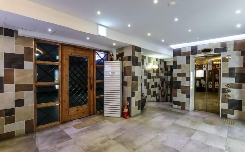 Cheongju Born Hotels