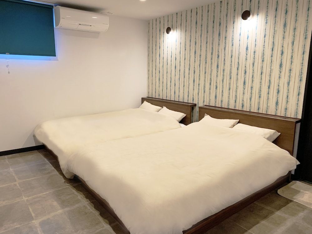 MARINX POOLVILLA NAKANDAKARI