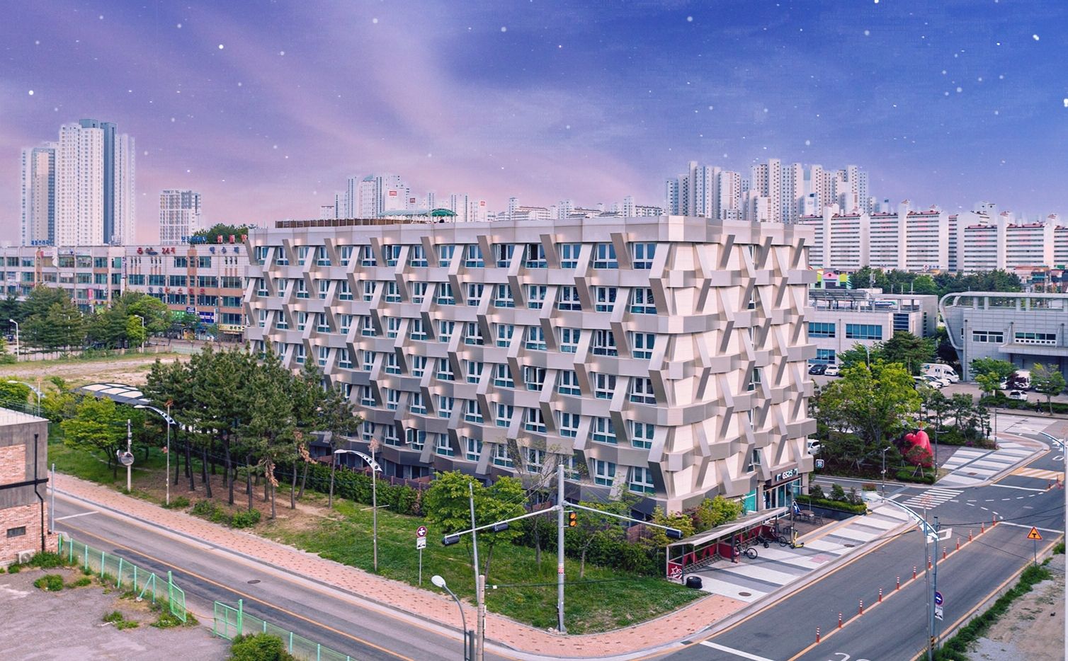 Chungchoho Best Hotel