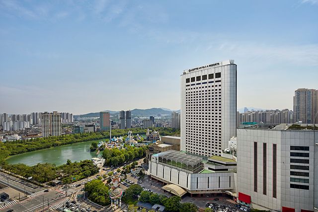 LOTTE HOTEL WORLD