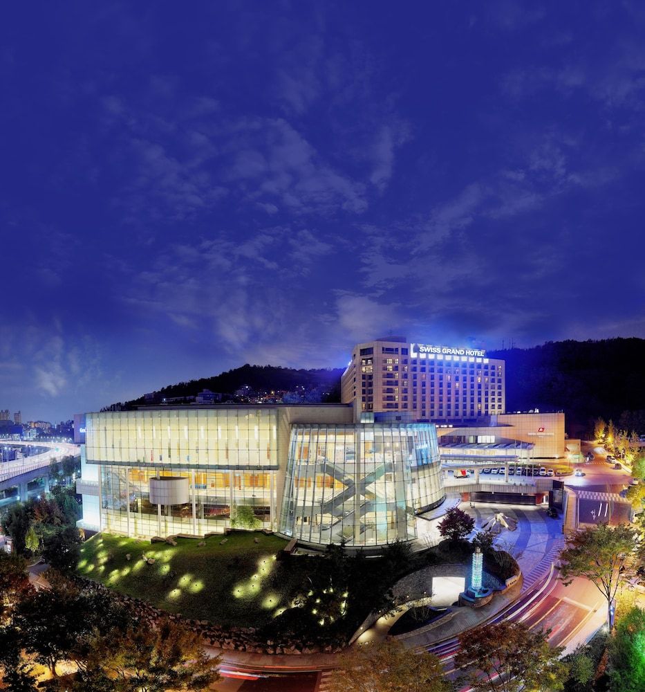 Swiss Grand Hotel
