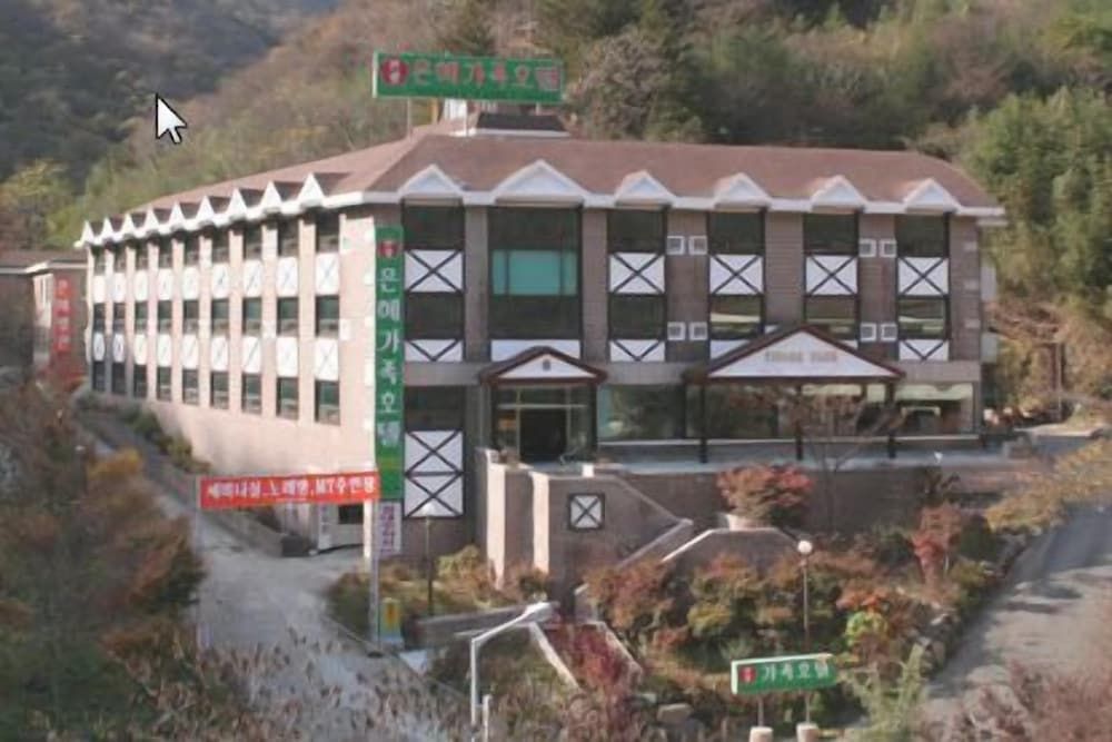 EUNHYE Family Hotel