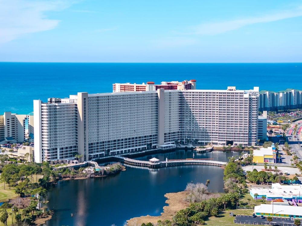 Laketown Wharf Resort by Panhandle Getaways