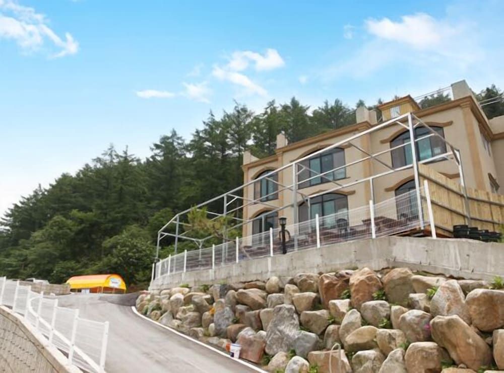 Yongin Sun & Moon Peension