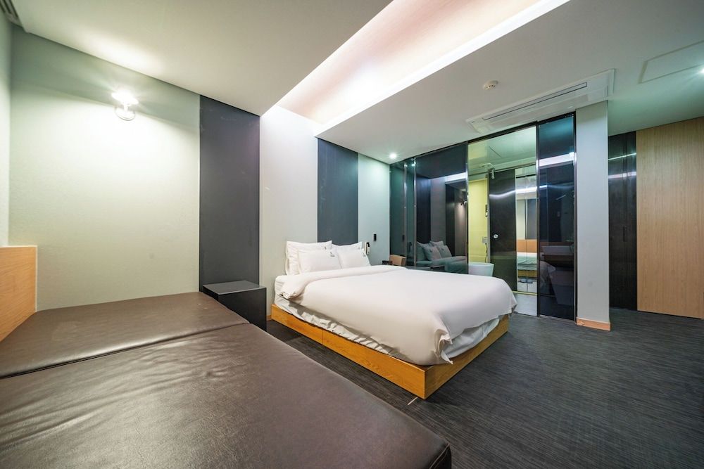 Louis Boutique Hotel