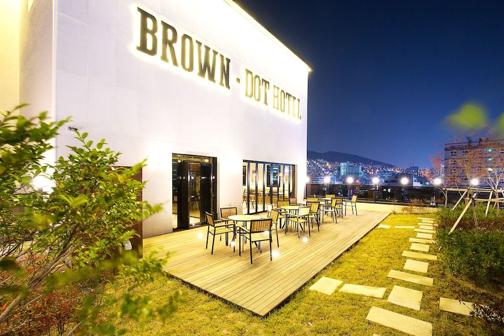 Brown Dot Busan Station Sky Garden