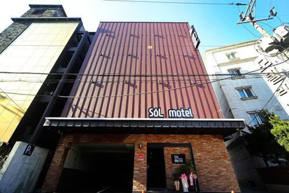 Sol Motel