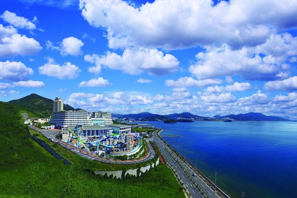 The Ocean Resort