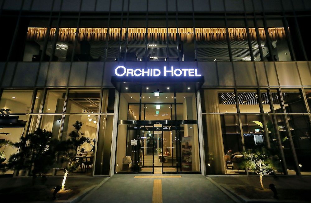 Orchid Hotel