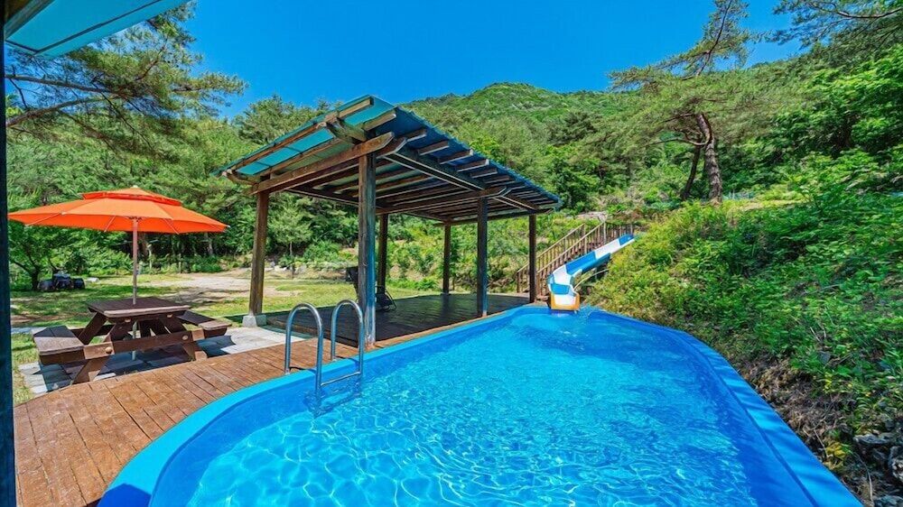 Youngwol Cloud Garden Pension
