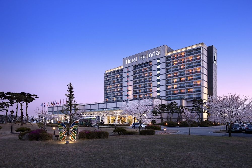 Hotel Hyundai by Lahan Mokpo