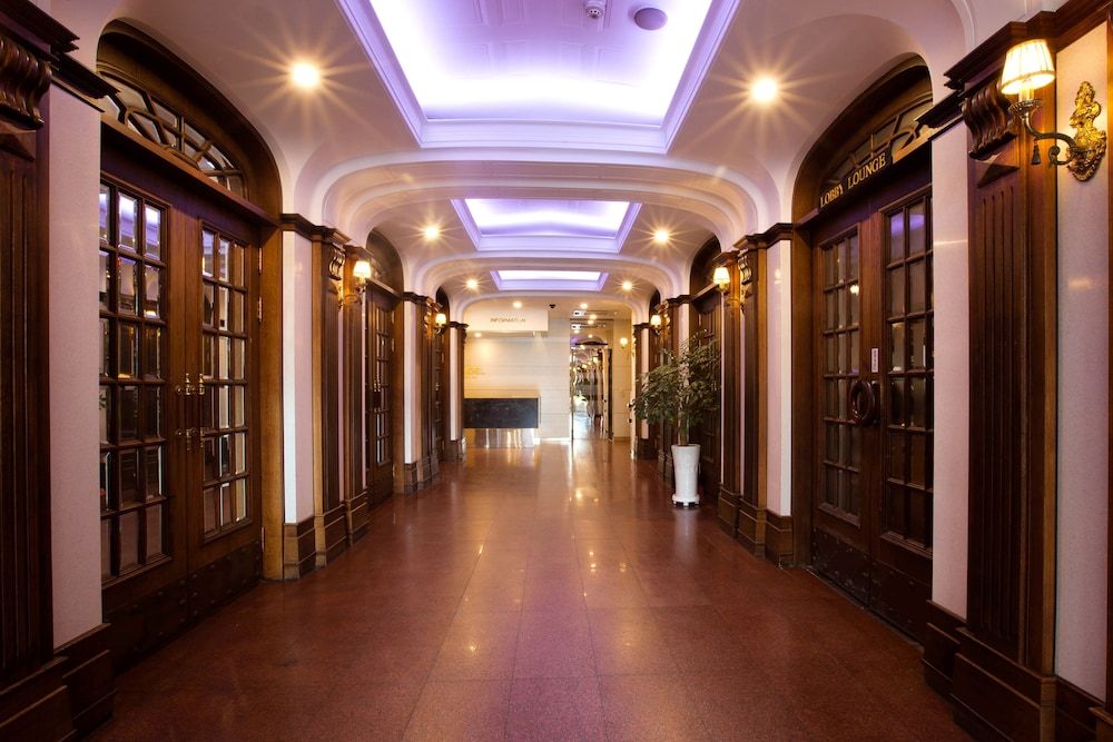 Angel Hotel