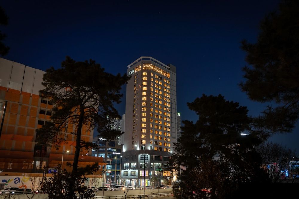 Urbanest Hotel