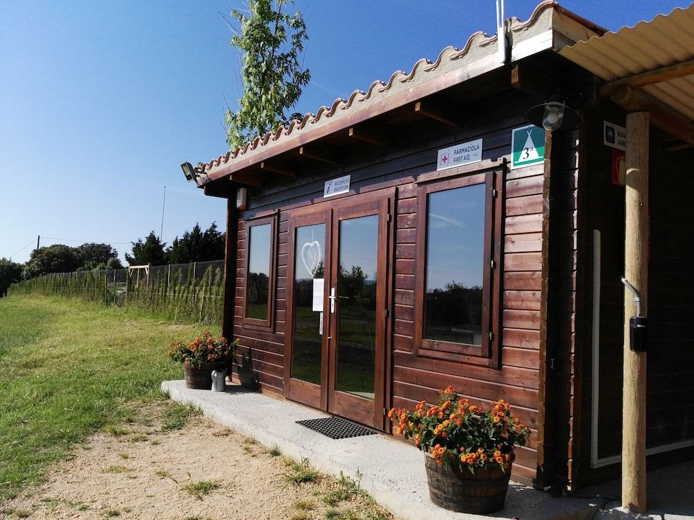 Camping Rural Montori
